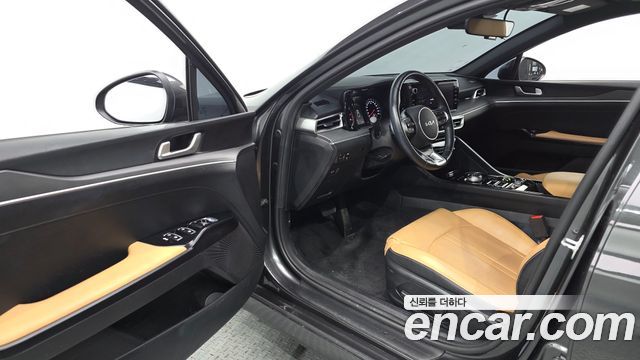 Kia K5 2022 — photo 13