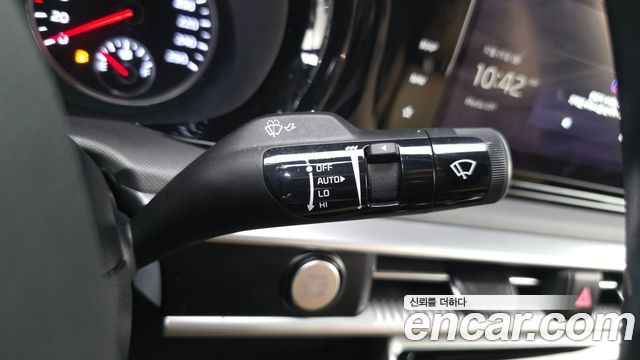 Kia K5 2022 — photo 26