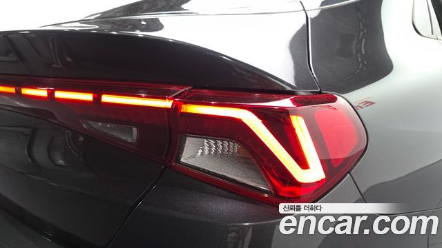 Kia K5 2022 — photo 9