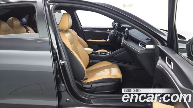 Kia K5 2022 — photo 16