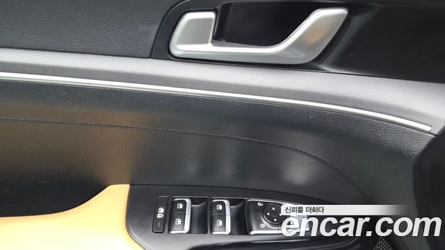 Kia K5 2022 — photo 27