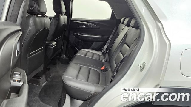 Chevrolet Korea Trailblazer 2021 — photo 17