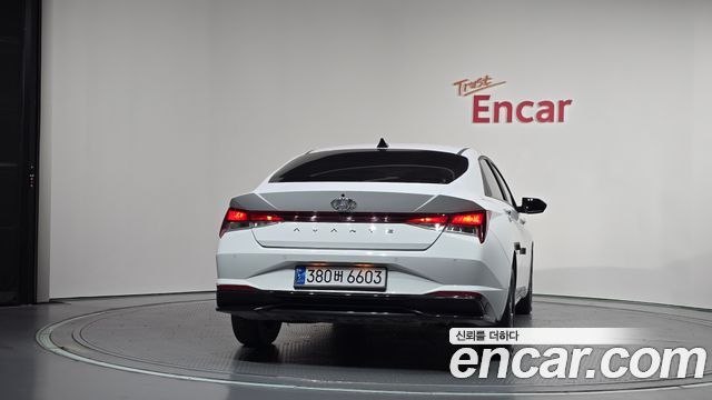 Hyundai AVANTE 2023 — photo 4