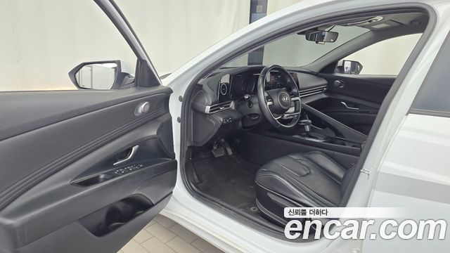 Hyundai AVANTE 2023 — photo 10
