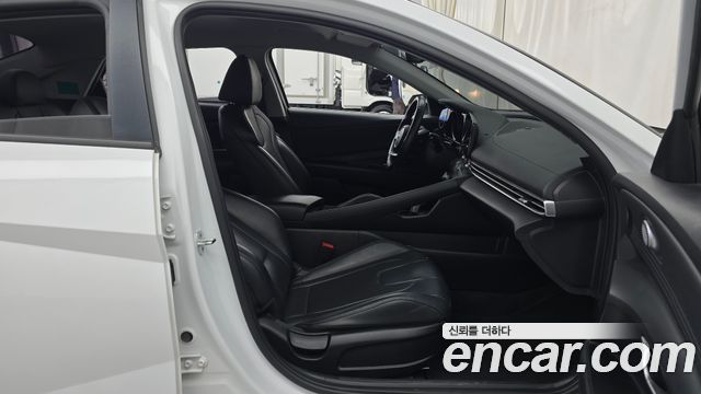 Hyundai AVANTE 2023 — photo 11