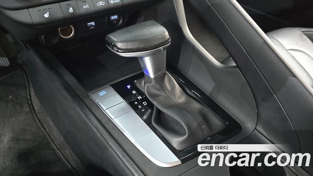 Hyundai AVANTE 2022 — photo 9