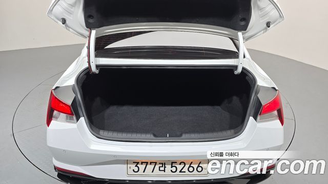 Hyundai AVANTE 2022 — photo 16