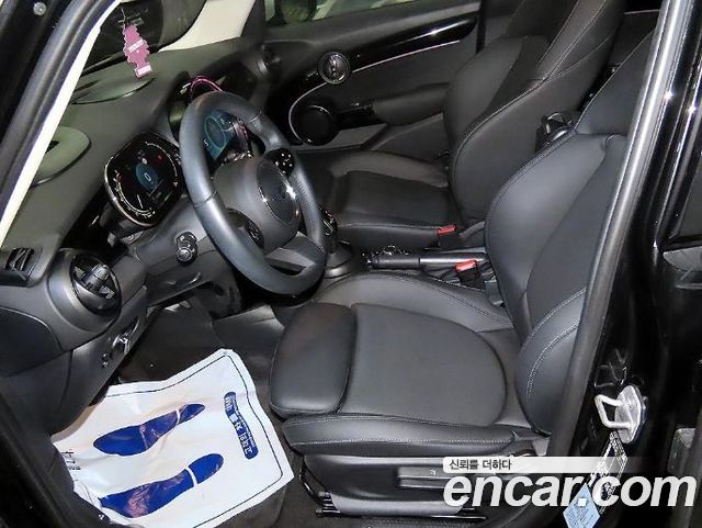 Mini Cooper 2023 — photo 5