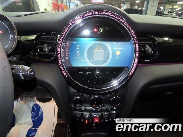 Mini Cooper 2023 — photo 10