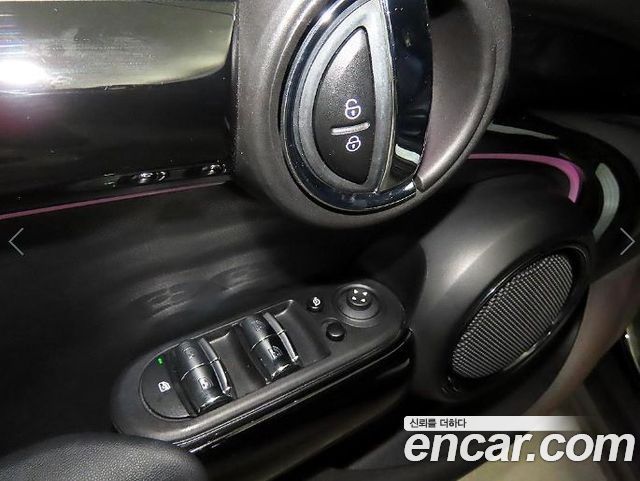 Mini Cooper 2023 — photo 12