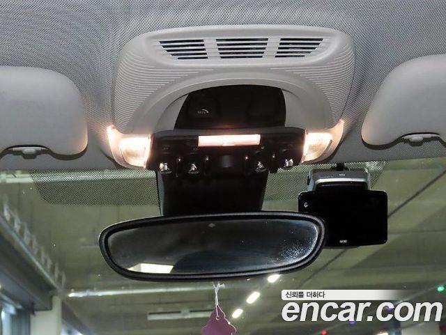 Mini Cooper 2023 — photo 16