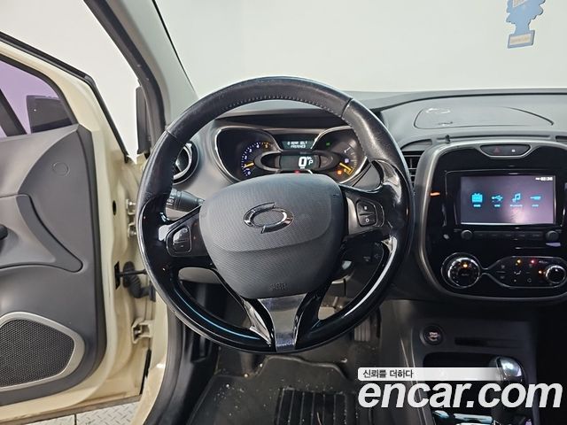 Renault Korea QM3 2015 — photo 9