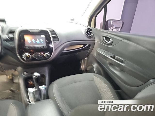 Renault Korea QM3 2015 — photo 10