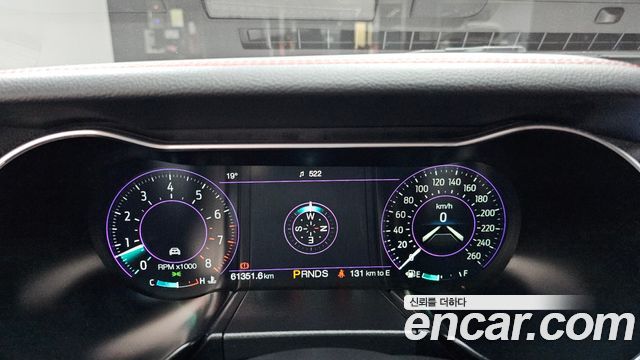Ford Mustang 2019 — photo 11