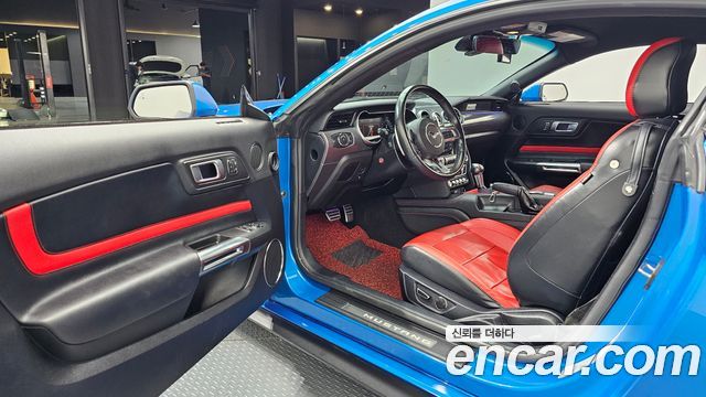 Ford Mustang 2019 — photo 13