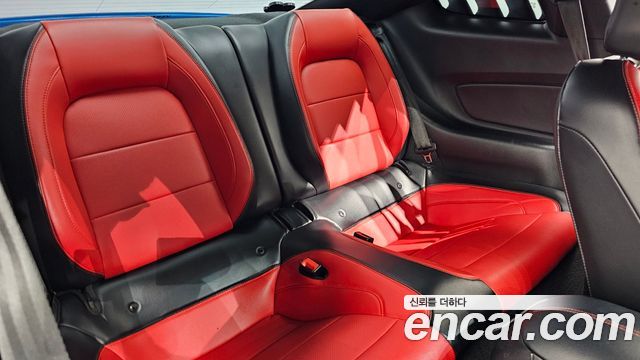 Ford Mustang 2019 — photo 16