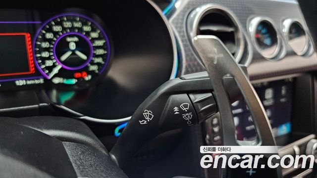 Ford Mustang 2019 — photo 33