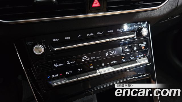 Kia K7 2020 — photo 23