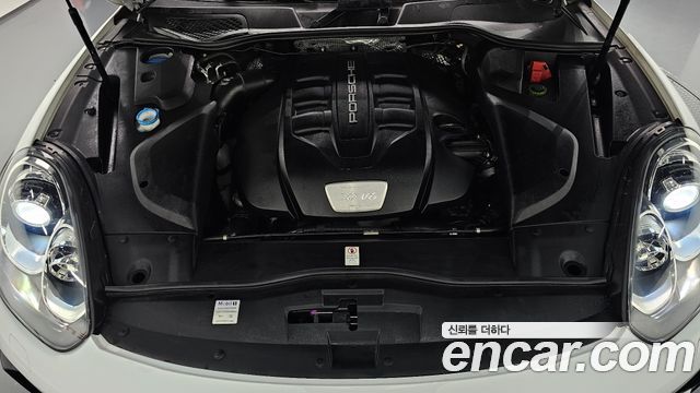 Porsche Cayenne 2016 — photo 6