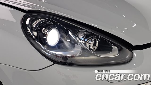 Porsche Cayenne 2016 — photo 8