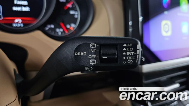 Porsche Cayenne 2016 — photo 33