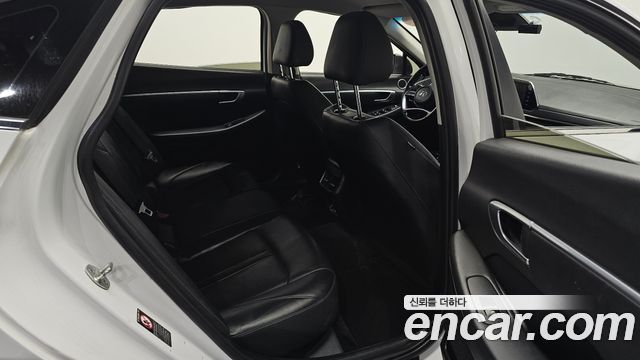 Hyundai Sonata 2021 — photo 16