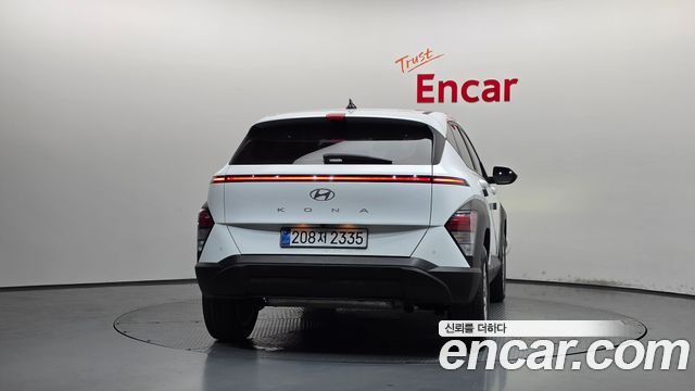 Hyundai Kona 2023 — photo 4