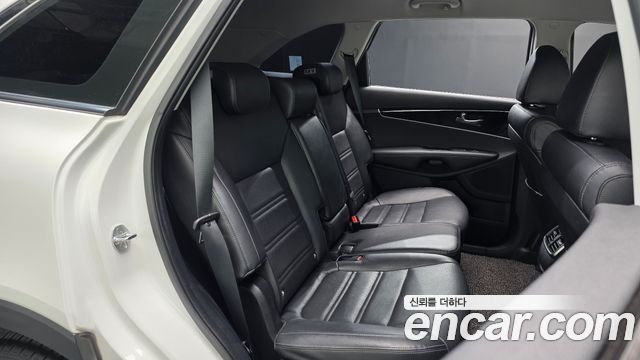 Kia Sorento 2019 — photo 17