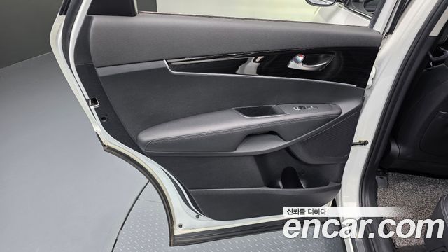 Kia Sorento 2019 — photo 15