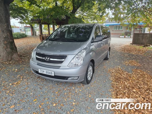 Hyundai Starex 2012 — photo 1