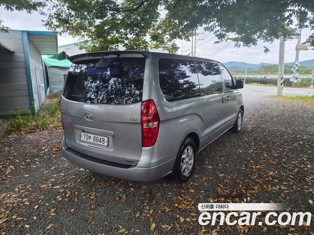 Hyundai Starex 2012 — photo 2