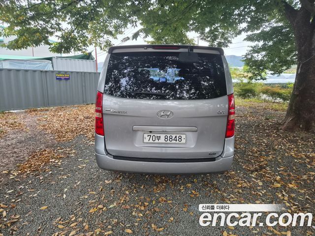 Hyundai Starex 2012 — photo 4