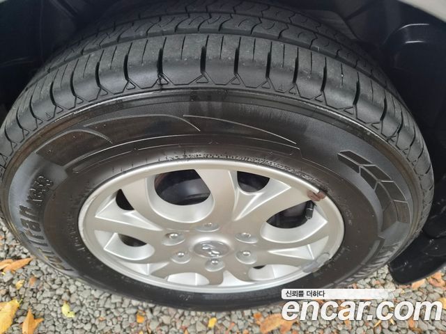 Hyundai Starex 2012 — photo 5