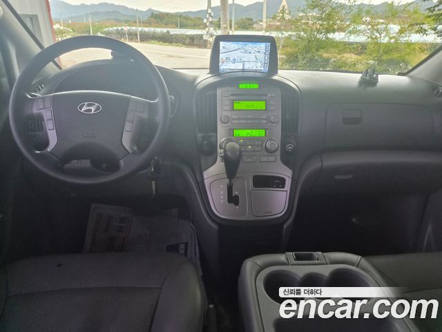 Hyundai Starex 2012 — photo 7
