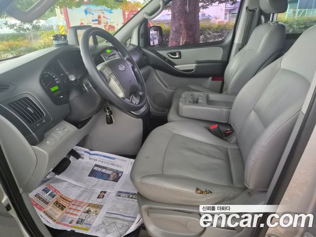 Hyundai Starex 2012 — photo 10