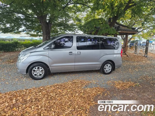 Hyundai Starex 2012 — photo 11