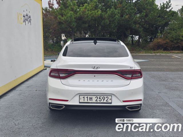 Hyundai Grandeur 2017 — photo 4