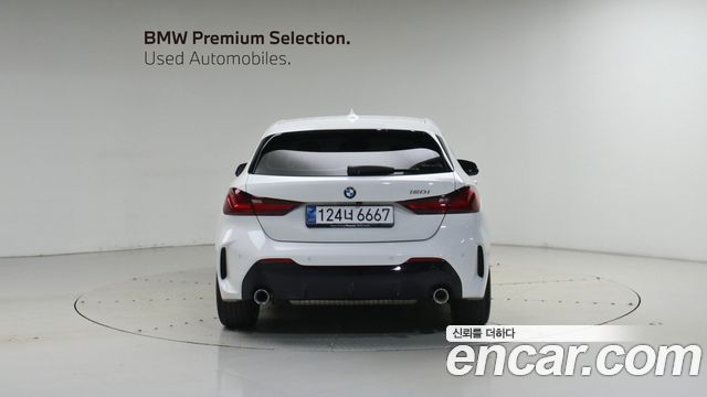 BMW 1-Series 2024 — photo 4