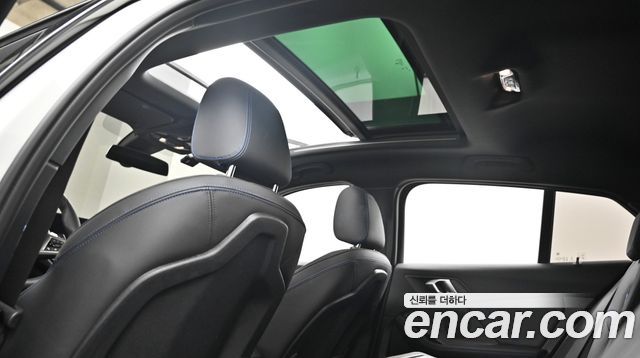 BMW 1-Series 2024 — photo 19