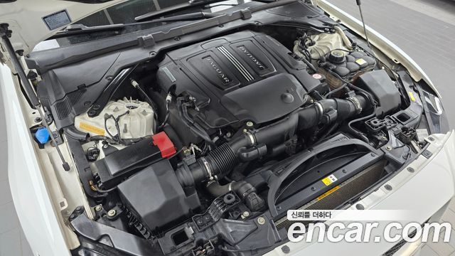 Jaguar XE 2016 — photo 6