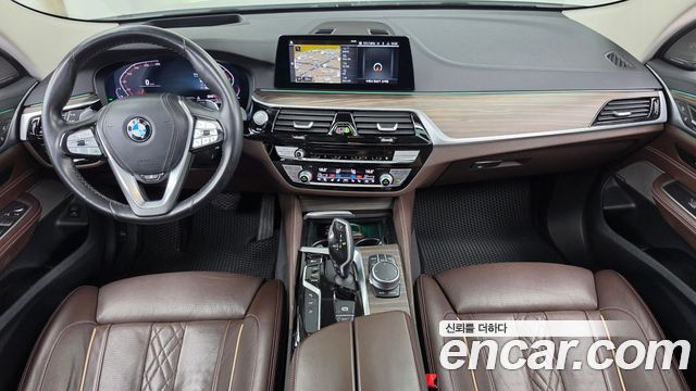 BMW Gran Turismo 2020 — photo 7