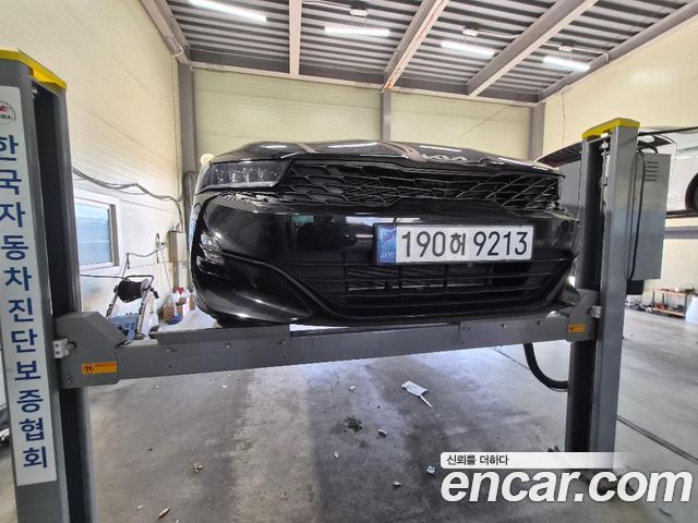 Kia K5 2023 — photo 1