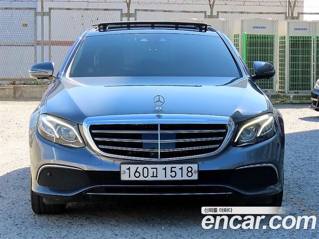 Mercedes-Benz E-Class 2020 — photo 2