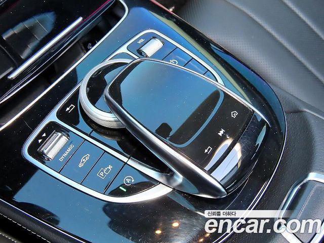 Mercedes-Benz E-Class 2020 — photo 9