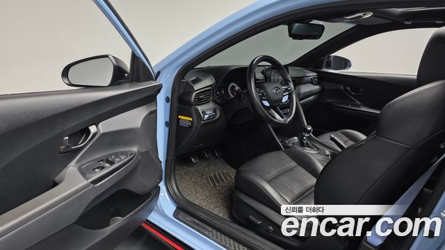 Hyundai Veloster 2020 — photo 13
