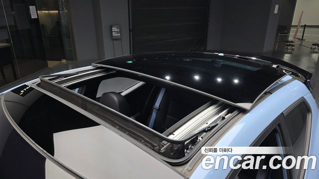 Hyundai Veloster 2020 — photo 25