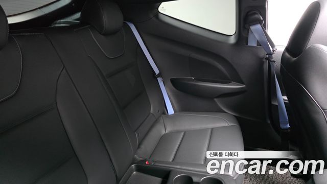 Hyundai Veloster 2020 — photo 16