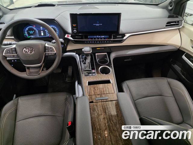 Toyota Sienna 2025 — photo 7