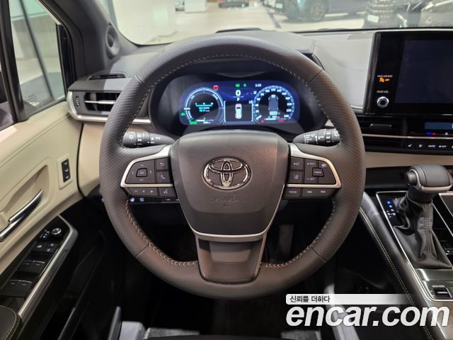 Toyota Sienna 2025 — photo 14