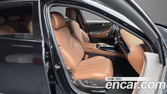 Genesis G80 2022 — photo 16
